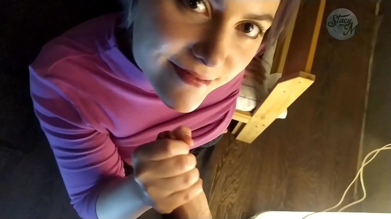 Pornografia casolana típica russa amb una trama de polla i un bon glop